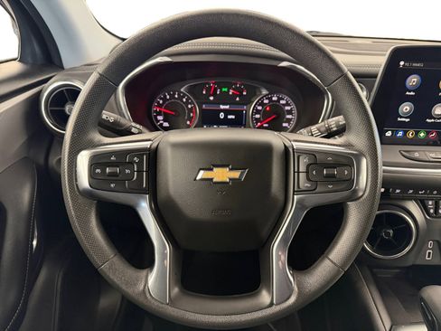 Used 2024 Chevrolet Blazer LT w/ Convenience Package FWD image 16