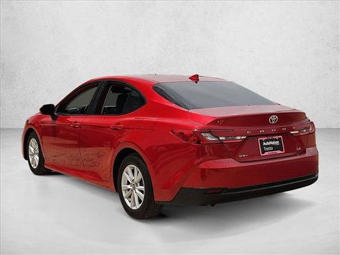 Used 2025 Toyota Camry LE FWD image 8