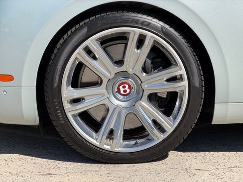 Used 2018 Bentley Flying Spur V8 AWD/4WD image 6