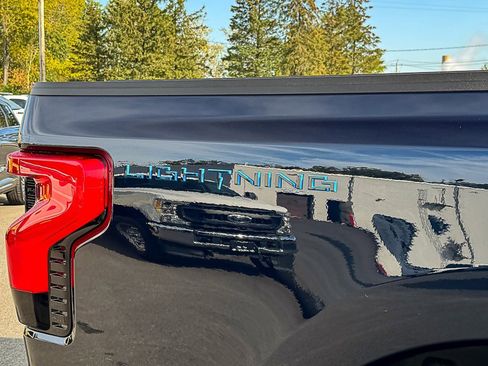 New 2025 Ford F150 Lightning Lariat image 19