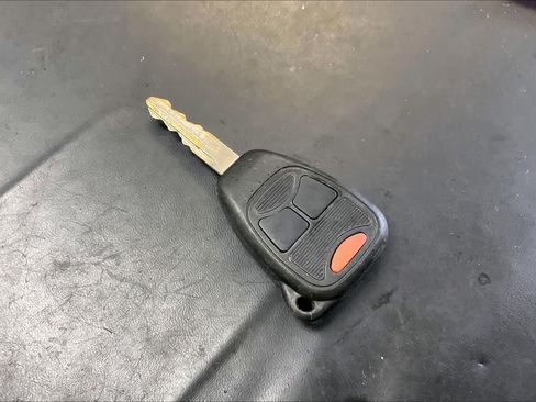 Used 2013 Jeep Wrangler Unlimited Sahara w/ Connectivity Group AWD/4WD image 19