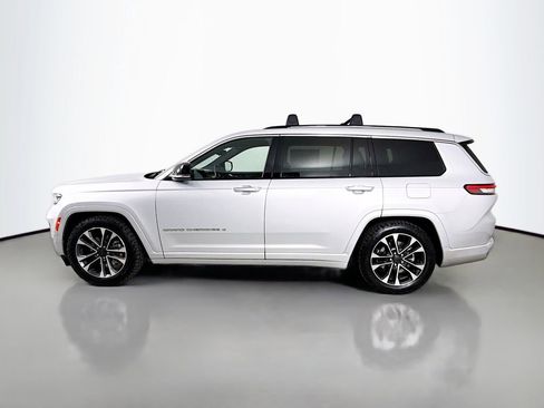 Used 2022 Jeep Grand Cherokee L Overland w/ Luxury Tech Group IV AWD/4WD image 4