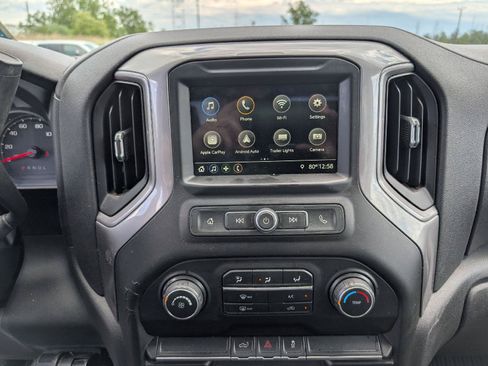 Used 2019 Chevrolet Silverado 1500 Custom w/ Custom Value Package AWD/4WD image 14