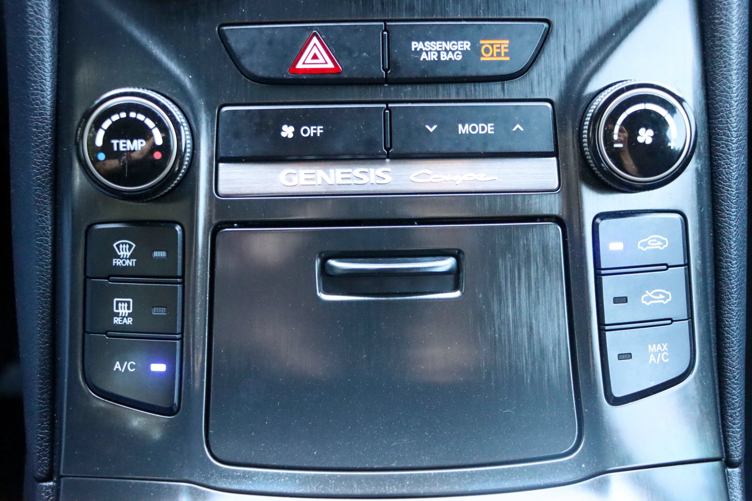 Used 2013 Hyundai Genesis 2.0T RWD image 31