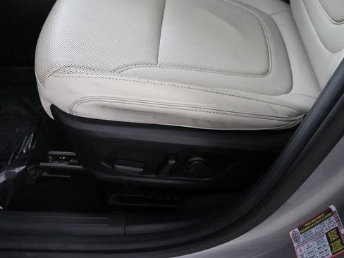 Used 2023 Hyundai Tucson Limited w/ Winter Package AWD/4WD image 33
