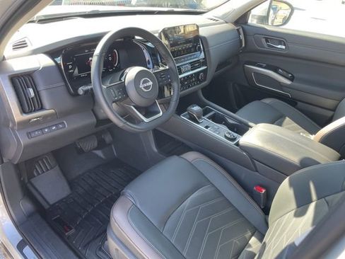 Certified 2025 Nissan Pathfinder Platinum w/ Cargo Package image 6