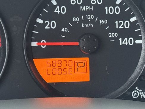 Used 2020 Nissan Frontier SV w/ SV Utility Package image 6