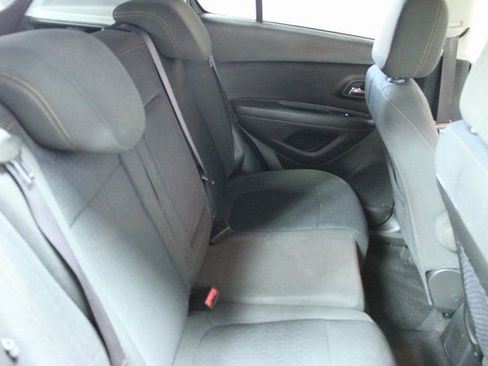 Used 2020 Chevrolet Trax LS w/ Tint and Cruise Package FWD image 11