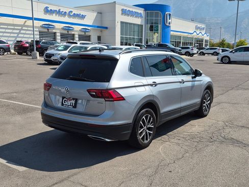 Used 2019 Volkswagen Tiguan SE AWD/4WD image 3