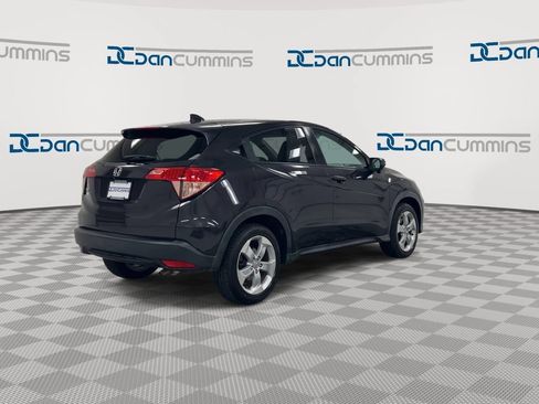 Used 2016 Honda HR-V EX image 8