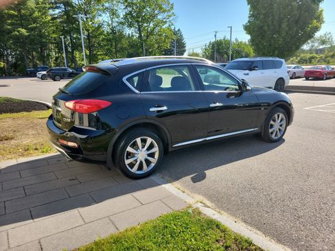 Used 2017 INFINITI QX50 AWD w/ Premium Package image 7