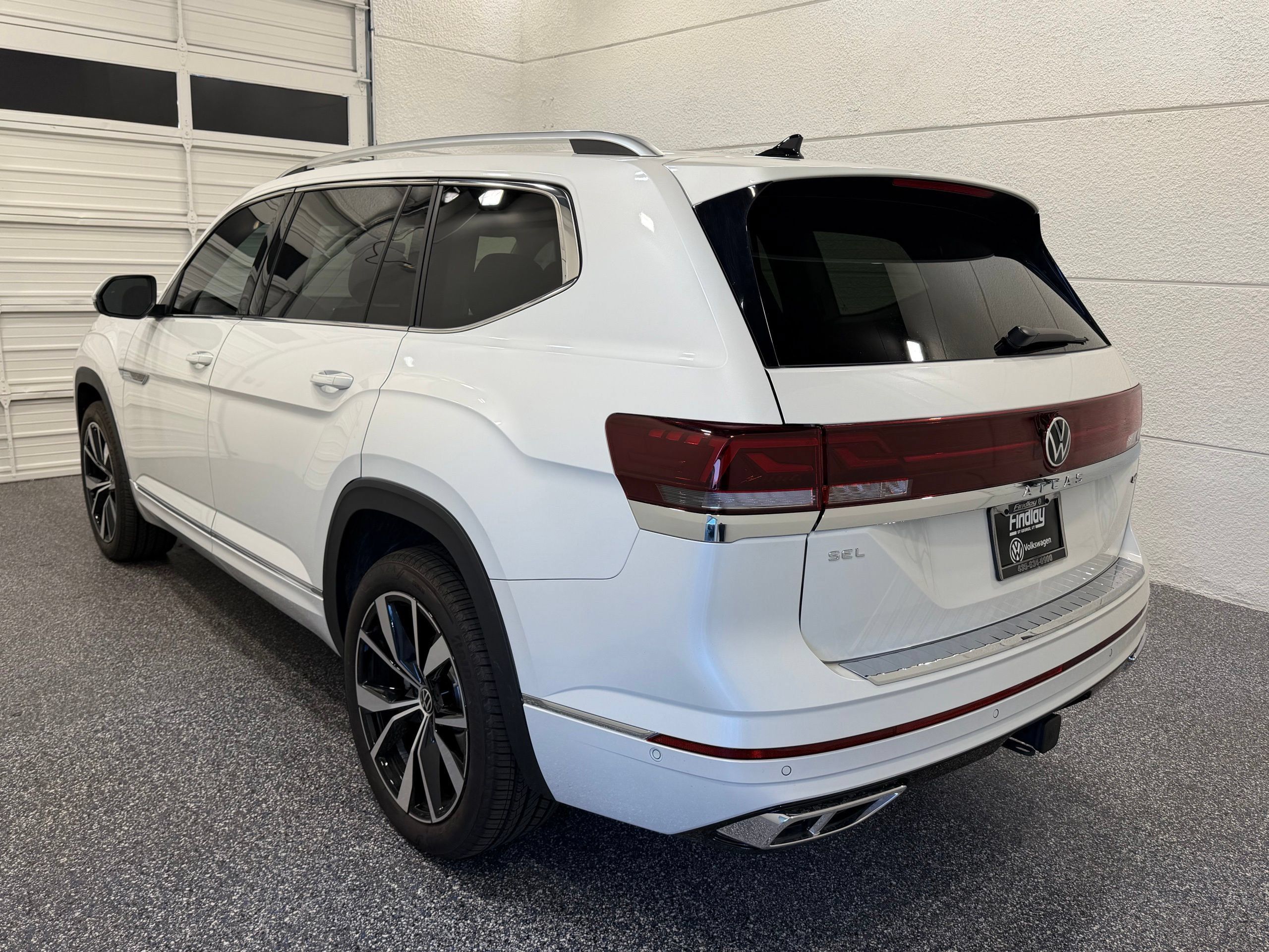 New 2025 Volkswagen Atlas SEL Premium R-Line AWD/4WD image 4