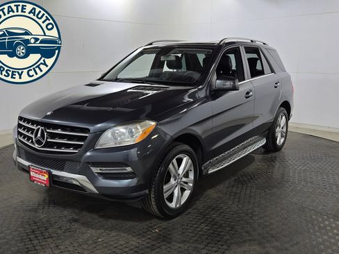 Used 2015 Mercedes-Benz ML 350 4MATIC w/ Premium 1 Package image 3