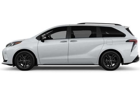 New 2026 Toyota Sienna XSE image 4