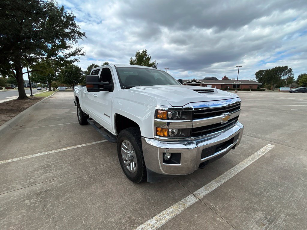 Used 2018 Chevrolet Silverado 2500 LT w/ LT Fleet Convenience Package AWD/4WD image 11