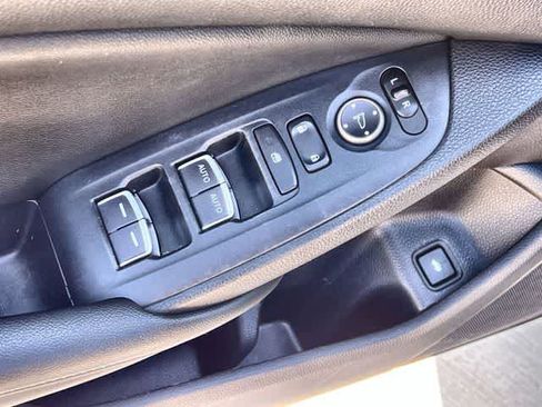 Used 2022 Honda Accord Sport image 30
