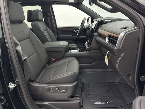 New 2026 GMC Yukon Denali w/ Denali Reserve Package image 80