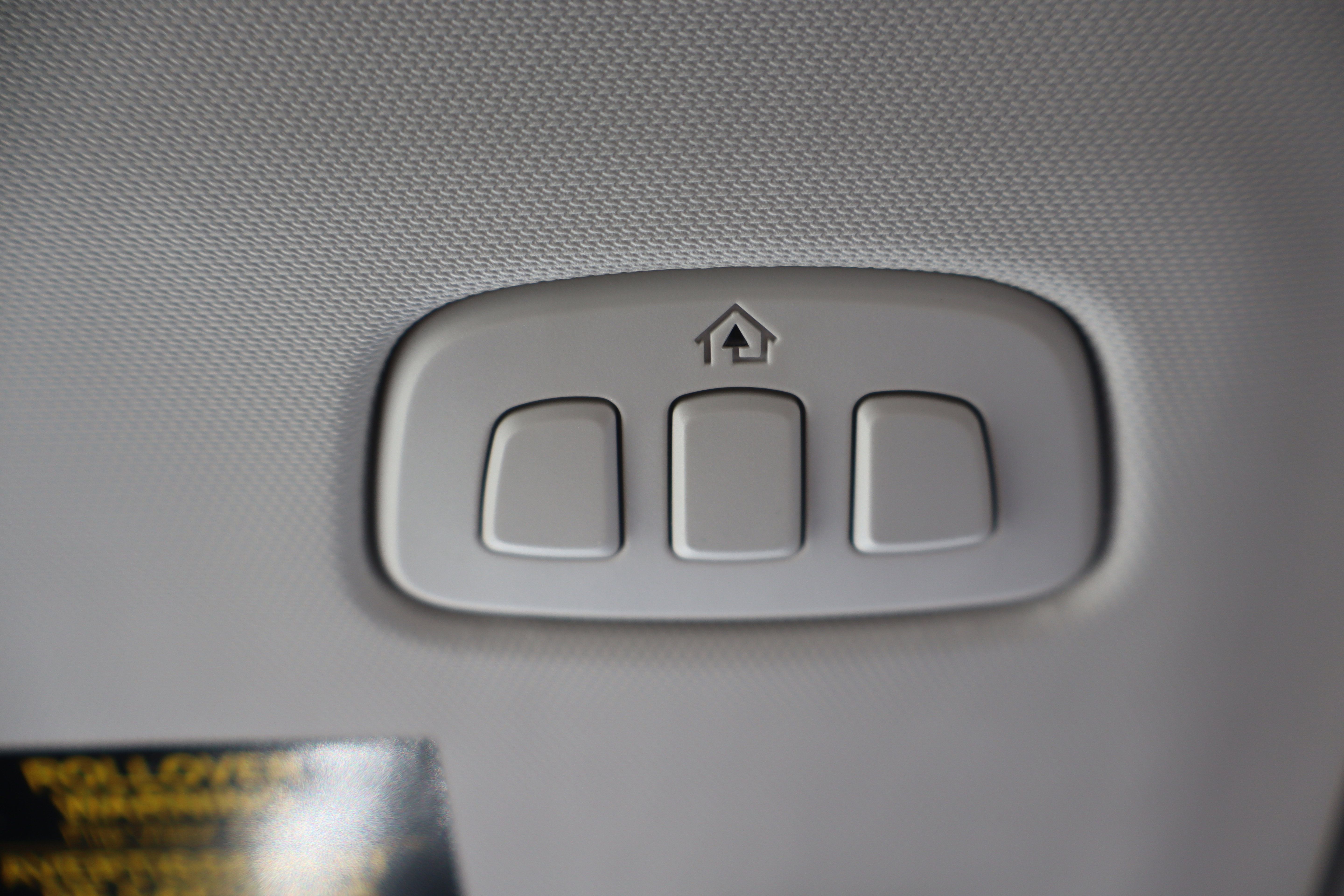 New 2025 Ford Escape SE w/ PHEV Premium Package FWD image 28