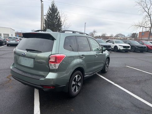 Used 2018 Subaru Forester 2.5i Premium w/ All-Weather Package image 6