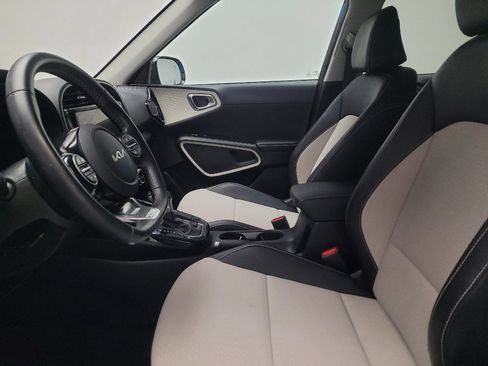 Used 2023 Kia Soul GT-Line image 17