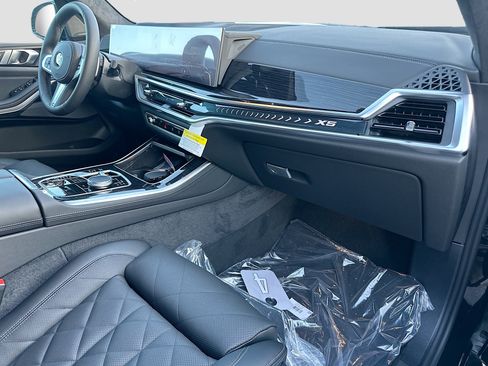 New 2026 BMW X5 sDrive40i w/ M Sport Package RWD image 22