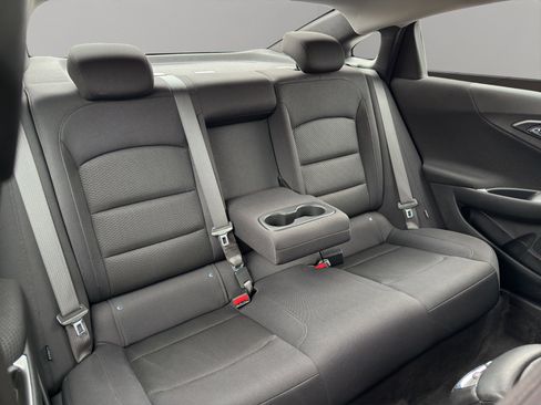 Used 2025 Chevrolet Malibu LT image 17