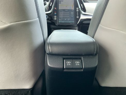 Used 2021 Toyota Prius Prime XLE image 30