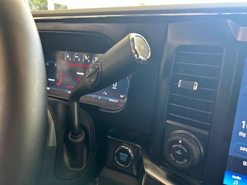 Used 2026 Ford F350 Lariat w/ Lariat Ultimate Package AWD/4WD image 9