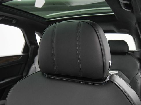 New 2025 Bentley Bentayga image 49