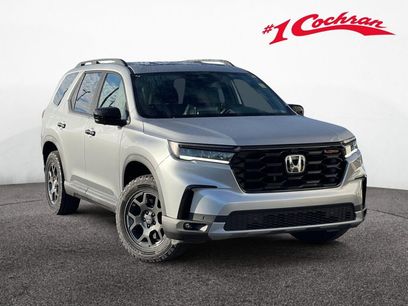 New 2025 Honda Pilot TrailSport