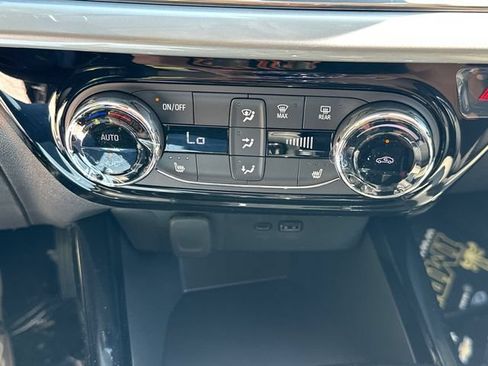 New 2026 Chevrolet Trax LT w/ LT Convenience Package FWD image 26