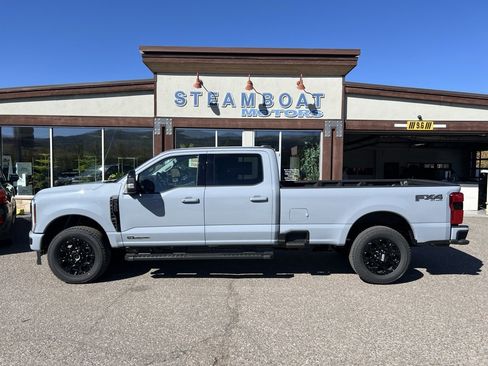 New 2026 Ford F350 Lariat w/ Black Appearance Package image 2