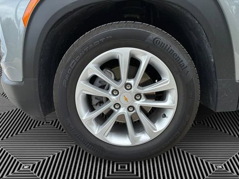 Certified 2024 Chevrolet TrailBlazer LS w/ LS Convenience Package FWD image 9