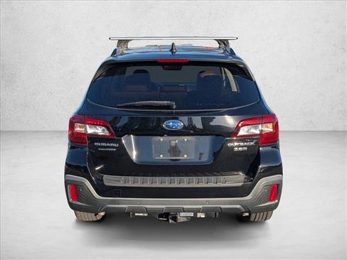 Used 2019 Subaru Outback 3.6R Touring w/ Popular Package #3A AWD/4WD image 6