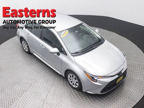 Used 2024 Toyota Corolla LE FWD image 3