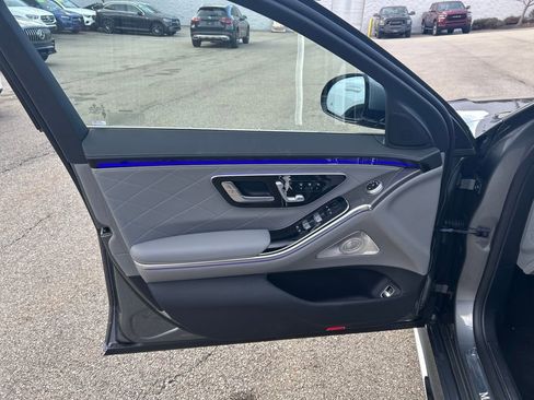 New 2026 Mercedes-Benz S 580 4MATIC Sedan image 10