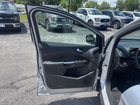 Used 2018 Ford Escape Titanium AWD/4WD image 13
