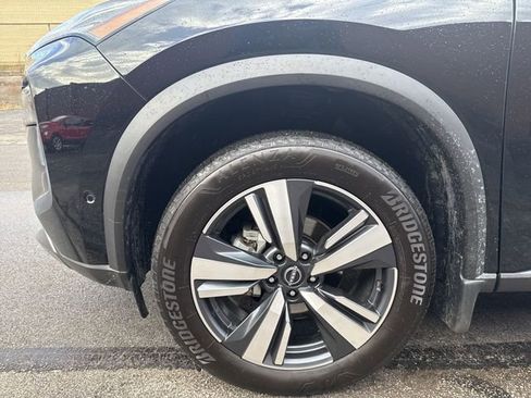 Used 2023 Nissan Rogue SL w/ SL Premium Package image 21