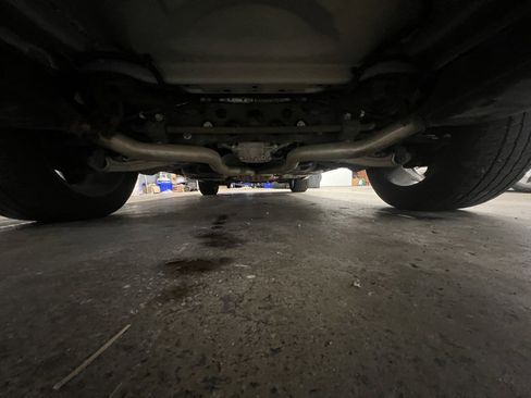 Used 2015 Jeep Grand Cherokee Overland image 15