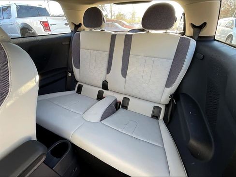 Certified 2025 MINI Cooper S image 20