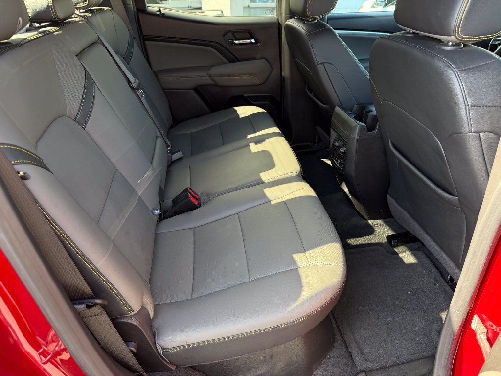 Used 2024 Chevrolet Colorado ZR2 w/ ZR2 Convenience Package III AWD/4WD image 16