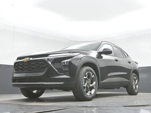New 2026 Chevrolet Trax LT w/ LT Convenience Package FWD image 41