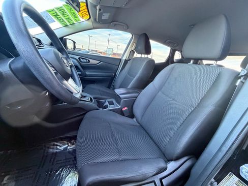 Used 2017 Nissan Rogue Sport S w/ S Appearance Package AWD/4WD image 21