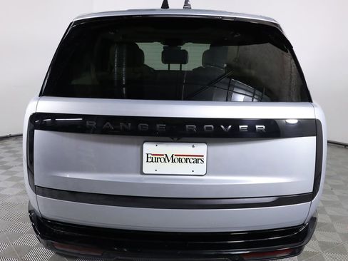 Used 2024 Land Rover Range Rover Long Wheelbase SE AWD/4WD image 6
