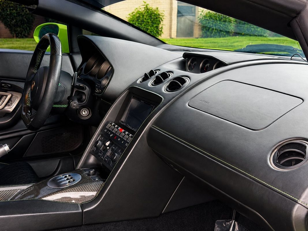 Used 2006 Lamborghini Gallardo AWD/4WD image 27