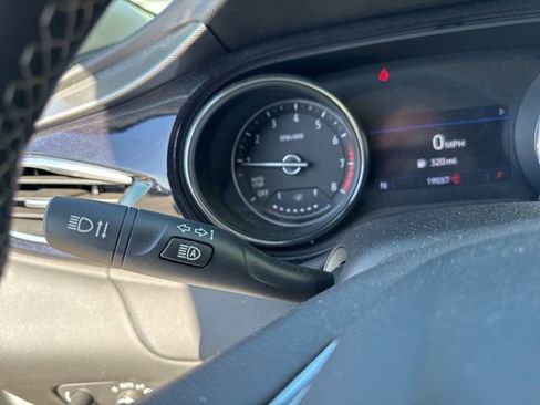 Used 2022 Buick Encore GX Select image 29