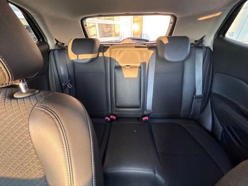 Used 2022 Buick Encore Preferred w/ Safety Package image 22