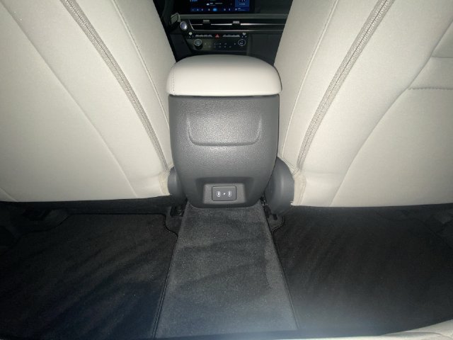 Used 2026 Hyundai Sonata SEL FWD image 28