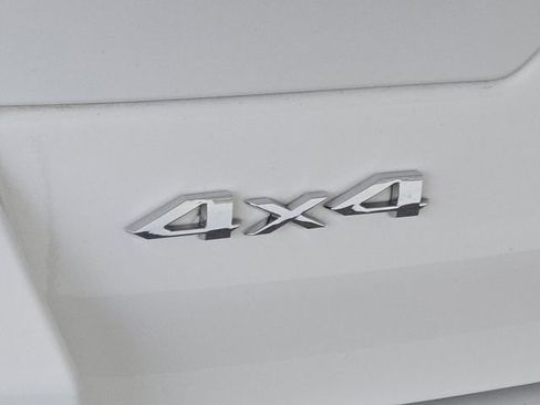 Used 2024 Jeep Grand Cherokee Limited AWD/4WD image 11