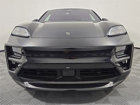 Used 2025 Porsche Macan Turbo Electric image 10